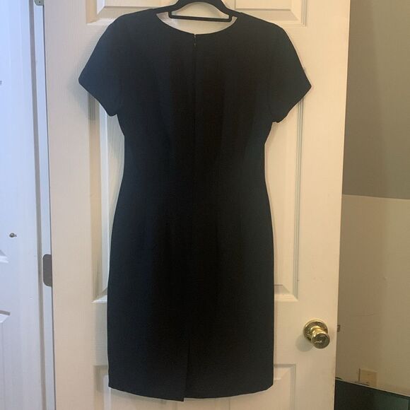 LIZ CLAIBORNE DRESS BLACK SHORT SLEEVE SHEATH CORPCORE LINED SZ 4 - Picture 6 of 9